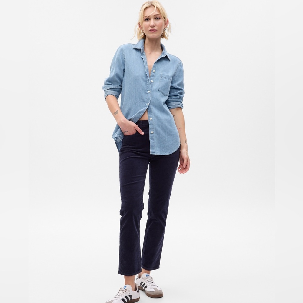 Gap Vintage Slim High Rise Corduroy Pants in Navy Blue
